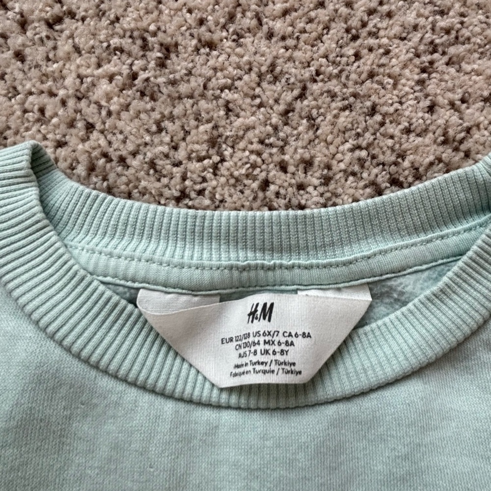 H&M Light Green Ribbed Sweatshirt - Picture 2 of 2